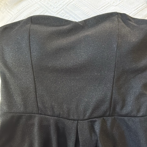 Cute sleeveless peplum top - Picture 6 of 6